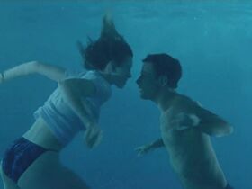 Джессика Бил секси – Летние игры (2001) #6