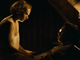 Керри Кондон голая – Последнее воскресение (2009) #2