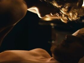 Керри Кондон голая – Последнее воскресение (2009) #4