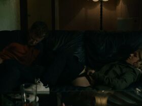 Шинейд Кинэн секси – В тихом омуте s01e03-04 (2019) #6