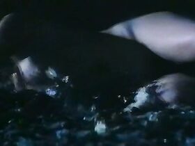 Изабелла Феррари голая – Дневник насильника (1995) #8