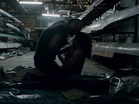 Мария Дембска голая – Веселье, веселье (2018) #5