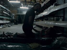 Мария Дембска голая – Веселье, веселье (2018) #6