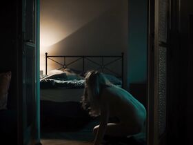 Магдалена Поцеха голая – Принцип удовольствия s01e02 (2019) #8