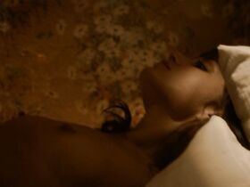 Дениз Капецца голая – Бэйби s02e05 (2019) #5