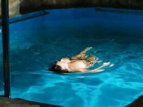 Эльвира Болгова голая – Пассажир из Сан-Франциско (2019) #13