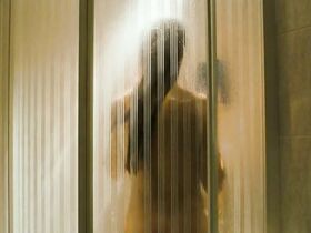 Эльвира Болгова голая – Пассажир из Сан-Франциско (2019) #4