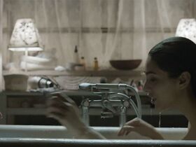 Мириам Леоне секси – Не убей s01e01 (2015) #5