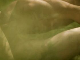 Эва Скибиньска голая – Мать Тереза кошек (2010) #6