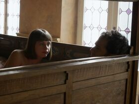 Мириам Подгорник голая – Красная дверь s01e04 (2017) #3