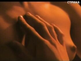 Катерина Шпица голая – Смех в темноте (2011)