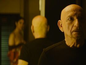 Моника Беллуччи секси – Старые шпионские игры (2019) #2