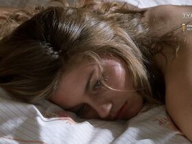 Эдита Ольшувка голая – Экстрадиция s01e02 (1995) #5