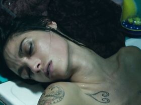 Роберта Маттеи голая – Итальянская гонщица (2016) #6