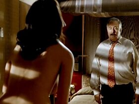 Сорая Шавеш голая – Девушка по вызову (2007) #7