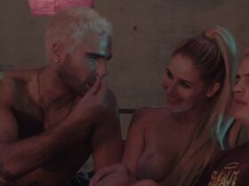 Кумелен Санс голая – Маргинал s03e04-05 (2019) #19