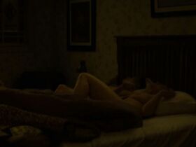 Аманда Клэйтон голая – Город на холме s01e04 (2019)