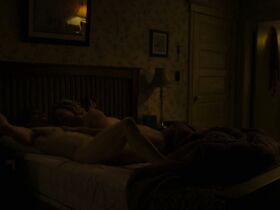 Аманда Клэйтон голая – Город на холме s01e04 (2019) #2