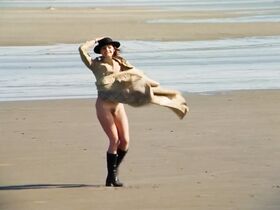 Андреа Рау голая – Раз (1971) #15