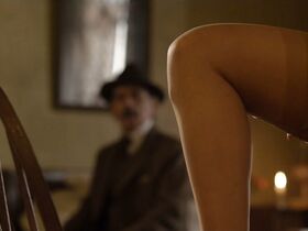 Антония Гизен голая – Рваные трусы (2018) #5