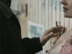 Аня Шнайдер голая – Когда мы мечтали (2015)