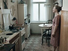 Аня Шнайдер голая – Когда мы мечтали (2015) #6