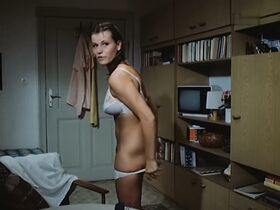 Анне Касприк голая – Телефон полиции — 110 s20e04 (1990) #5