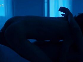 Аенн Шварц голая – Blind ermittelt: Das Haus der Lügen (2019) #3