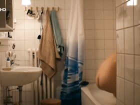 Анника Блендль голая – Комиссар Хеллер s01e02 (2014) #10