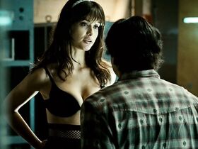 Алинне Мораес секси – Человек будущего (2011) #2