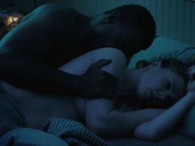 Анна Пэкуин голая – Любовники s05e01 (2019) #5