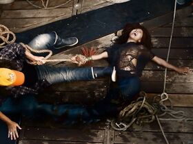 Александра Бокова голая – Русалка на суше (2019) #3