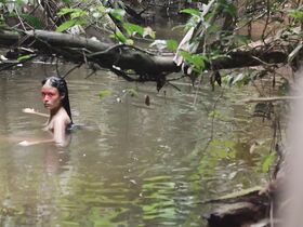 Анджела Кано голая – Зелёная граница s01e01-08 (2019) #13