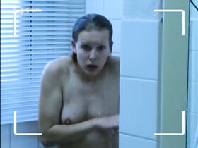 Анна Кулована голая – Dobrá čtvrť s01 (2005) #4