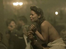 Мария Семенова голая – Бункер (2004) #2