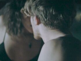 Аврора Перрино голая – Проклятые (2019) #5