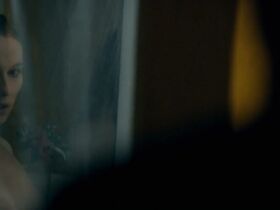 Кристина Казинская голая – Чернобыль: Зона отчуждения s02e03 (2017)