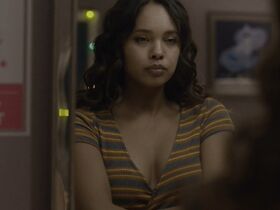 Алиша Боэ секси – 13 причин почему s03e03 (2019) #4