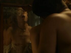 Мейв Дермоди голая – Карнивал Роу s01e01 (2019)