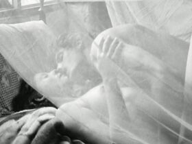 Ана Морейра голая – Табу (2012) #2