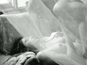 Ана Морейра голая – Табу (2012) #4