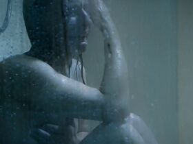 Антония Лискова секси – Prima che la notte (2018)