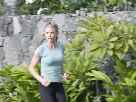 АннаЛинн МакКорд секси – Кошмар на годовщину (2019) #7