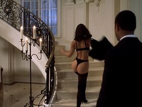 Эшли Лоуренс голая – Убийца ворон (1998) #4