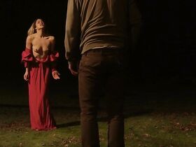 Зои Грисдейл голая – В ритме сердца (2014) #14