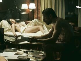 Белен Шаванн голая – Монсон s01e04 (2019) #5