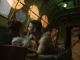 Алина Насибуллина секси – Как Витька Чеснок вёз Лёху Штыря в дом инвалидов (2017) #3