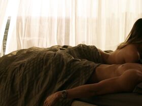 Коррина Рико голая – Стеклянная челюсть (2018) #2