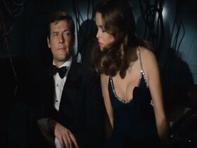 Барбара Бах секси – Шпион, который меня любил (1977) #5