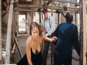 Барбара Бах секси – Шпион, который меня любил (1977) #6